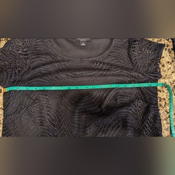 5/$25 Black & Metallic Dress Size 10 - Picture 4 of 9